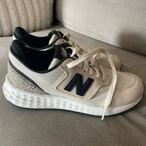 New Balance Women's Beige and Black Sneakers